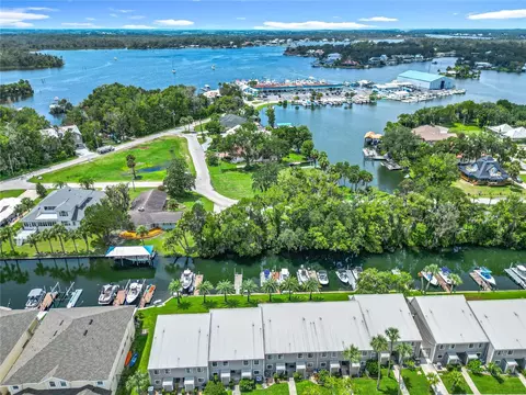 65 Beach Ln #C, Crystal River, FL 34429