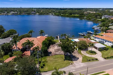 1344 Monterey Blvd NE, Saint Petersburg, FL 33704