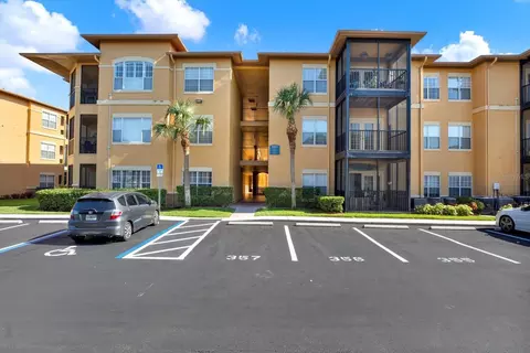 4333 Bayside Village Dr #110, Tampa, FL 33615