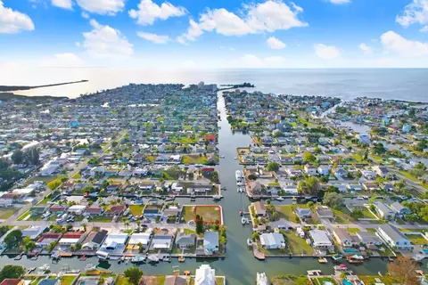 13825 Melanie Ave, Hudson, FL 34667