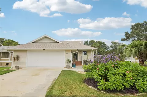 1007 Lake Avoca Dr, Tarpon Springs, FL 34689