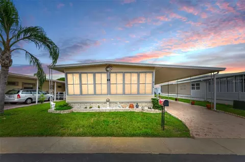 10527 Tahitian Ln #111, Largo, FL 33773