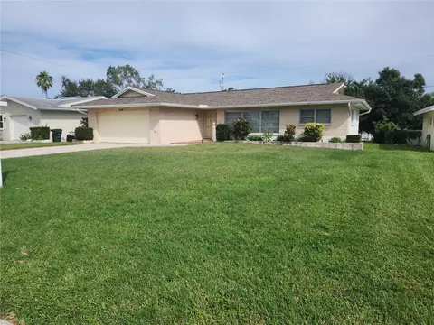 1800 Kay Dr, Largo, FL 33770