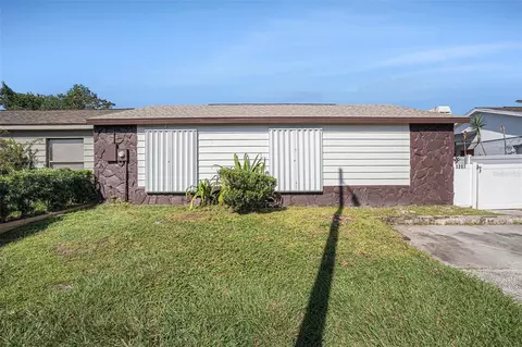 1207 Mohrlake Dr, Brandon, FL 33511