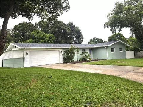 2110 Nottingham Rd, Lakeland, FL 33803