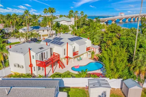 3250 E Debazan Ave, Saint Pete Beach, FL 33706