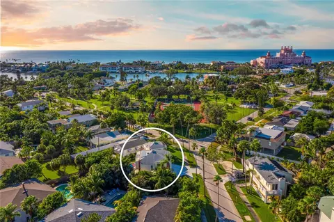 3250 E Debazan Ave, Saint Pete Beach, FL 33706