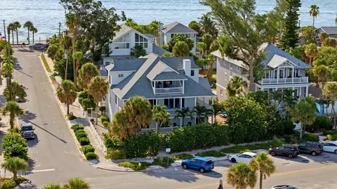 106 2nd Ave, Saint Pete Beach, FL 33706