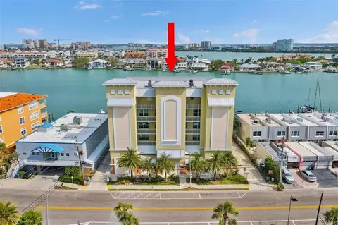 706 Bayway Blvd #301, Clearwater Beach, FL 33767