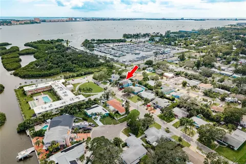 2815 45th St S, Gulfport, FL 33711