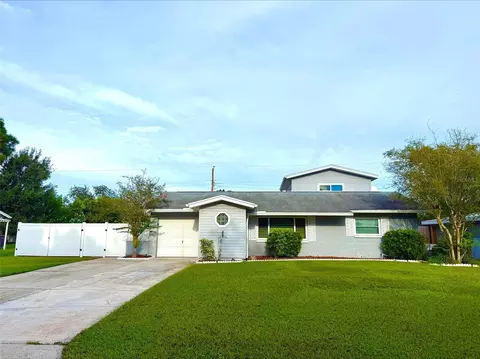 6615 27th St N, Saint Petersburg, FL 33702
