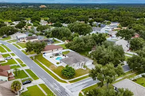 10305 Early Mist Ln, Riverview, FL 33569