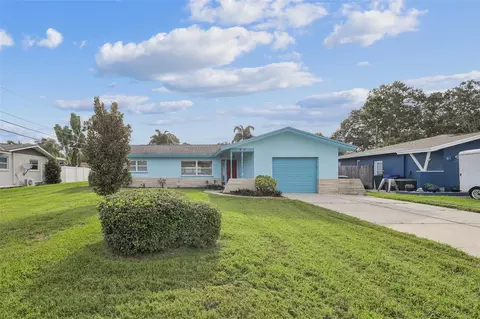 93 Oakwood Dr, Dunedin, FL 34698