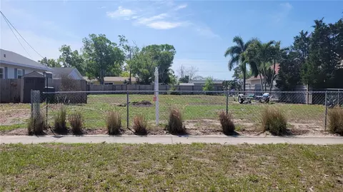 6 Th Ave SW, Largo, FL 33770