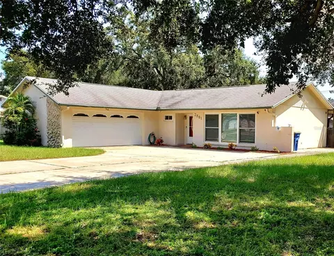 2861 St John Dr, Clearwater, FL 33759