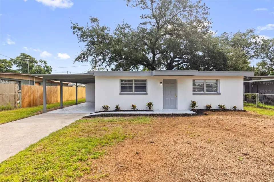  3226 Clifford Sample Dr, Tampa, FL 33619 photo 1