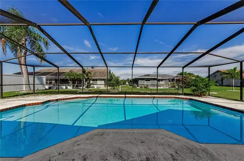 675 Fort Duquesna Dr, Sun City Center, FL 33573