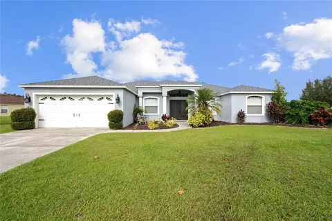 1552 Avondale Ridge Dr, Plant City, FL 33567