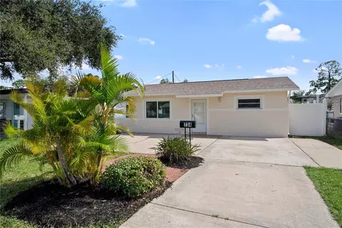 734 Lynndale St N, Saint Petersburg, FL 33703