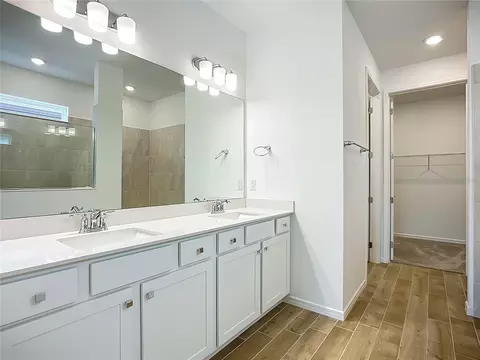 Bath - 10005 Patterson Way, Parrish, FL 34219 photo 1 of 3
