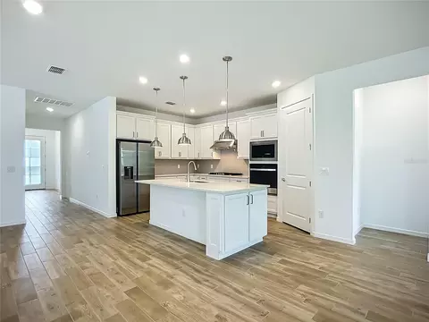 Kitchen - 10005 Patterson Way, Parrish, FL 34219 photo 1 of 4