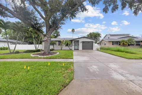 5801 Venetian Blvd NE, Saint Petersburg, FL 33703