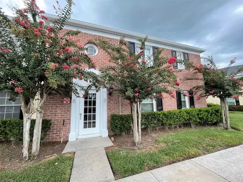 13722 Orange Sunset Dr #102, Tampa, FL 33618