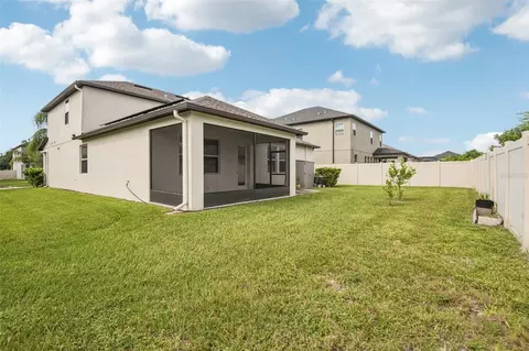 Exterior - 24928 Lambrusco Loop, Lutz, FL 33559 photo 10 of 13