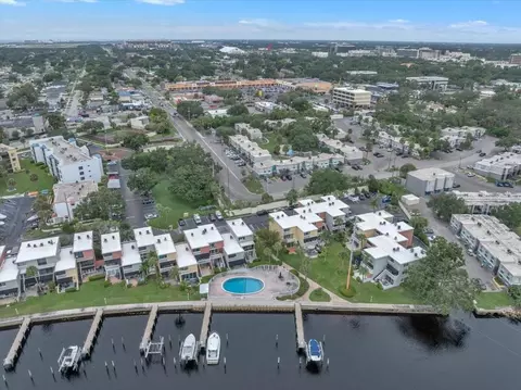 2424 W Tampa Bay Blvd #H106, Tampa, FL 33607