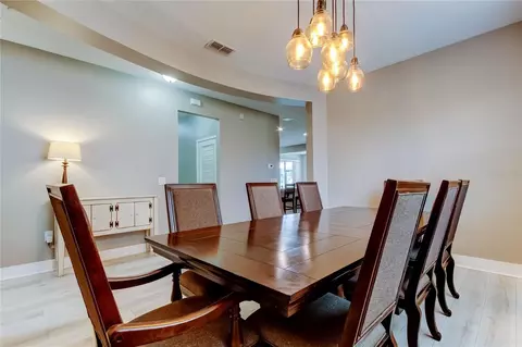 Dining - 12307 Juniper Field Ct, Riverview, FL 33579 photo 4 of 8