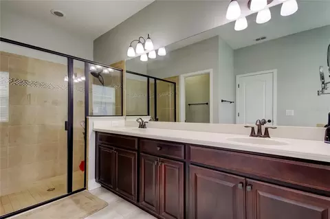 Bath - 12307 Juniper Field Ct, Riverview, FL 33579 photo 1 of 8
