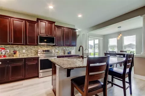 Kitchen - 12307 Juniper Field Ct, Riverview, FL 33579 photo 2 of 10