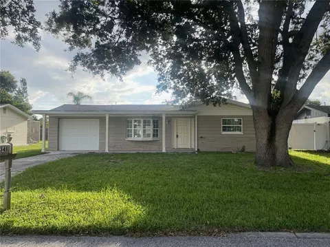 3341 Wiltshire Dr, Holiday, FL 34691