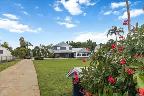 711 N Indian River Dr, Cocoa, FL 32922