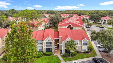 9481 Highland Oak Dr #912, Tampa, FL 33647