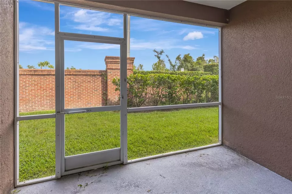 Exterior - 2058 Kings Palace Dr #2058, Riverview, FL 33578 photo 4 of 6