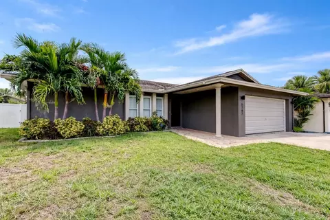 6747 Deer Pond Ln N, Pinellas Park, FL 33781