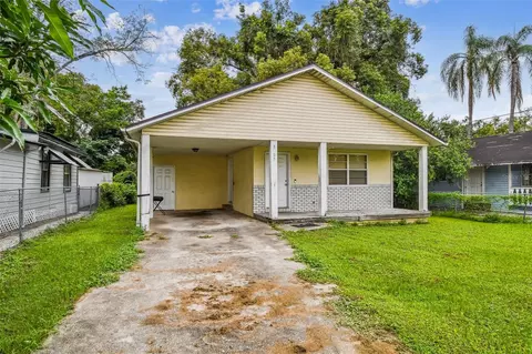 8205 N Semmes St, Tampa, FL 33604