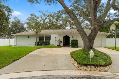 10389 Bay Hills Dr, Largo, FL 33774