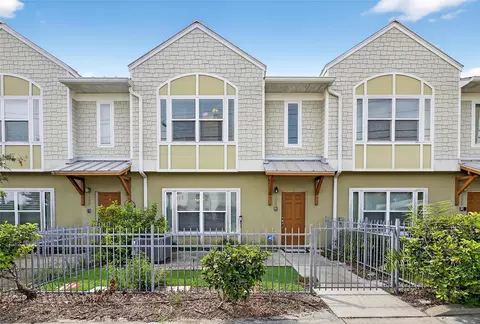 1275 Drew St, Clearwater, FL 33755