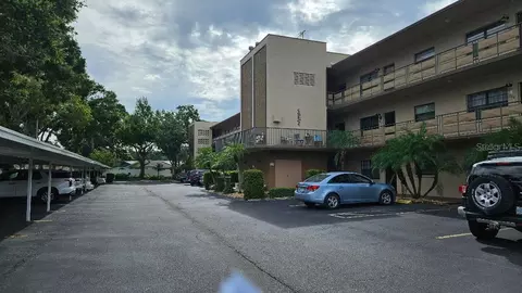 5975 Terrace Park Dr N #105, Saint Petersburg, FL 33709
