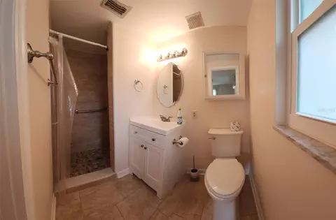 1010 Gulf Rd, Tarpon Springs, FL 34689
