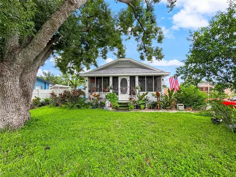 509 6th Ave SW, Largo, FL 33770