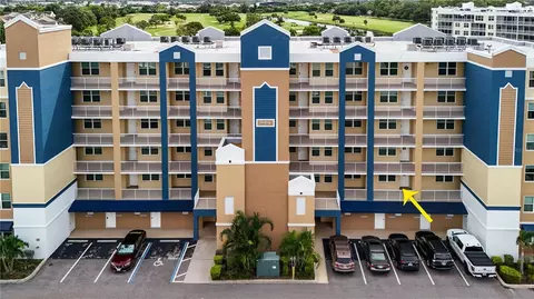 960 Starkey Rd #7105, Largo, FL 33771