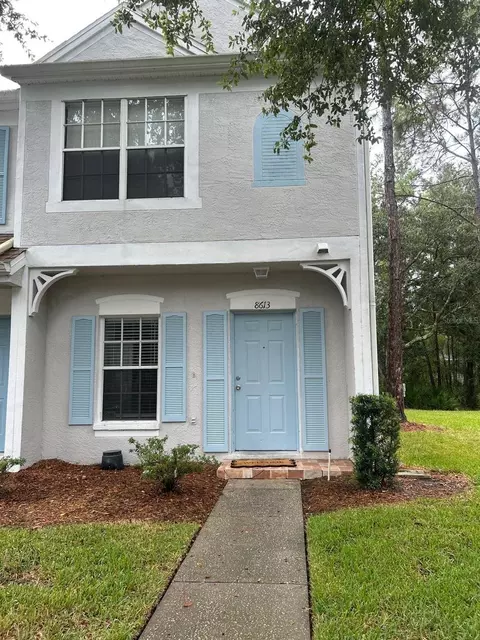 8613 Hunters Key Cir, Tampa, FL 33647