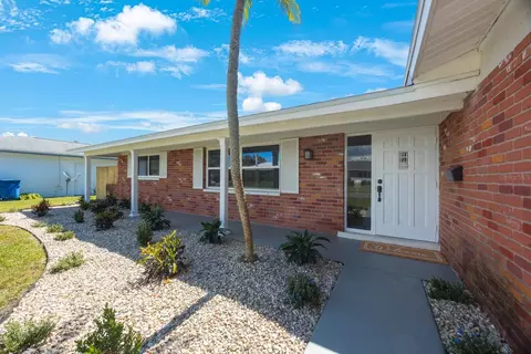 6894 14th Ave N, Saint Petersburg, FL 33710