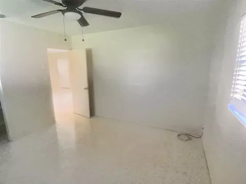 Bedroom - 1334 Sunset Dr, Sebring, FL 33870 photo 2 of 6