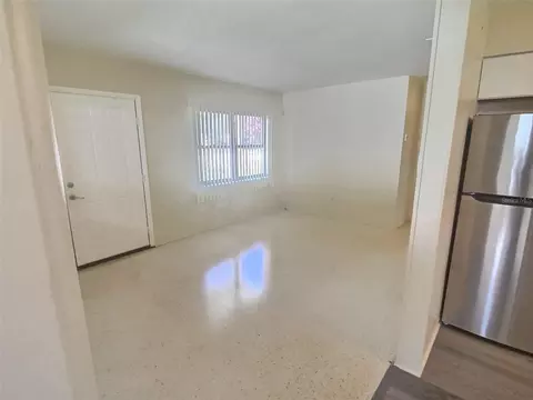 Living - 1334 Sunset Dr, Sebring, FL 33870 photo 5 of 11