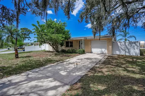 4223 Kibler Ln, Holiday, FL 34691