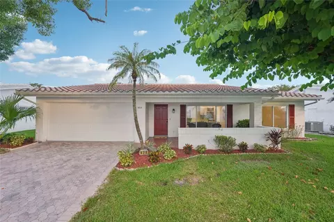 9218 39th Ln N, Pinellas Park, FL 33782